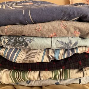 7 pairs of Women’s GAP cotton pajama pants